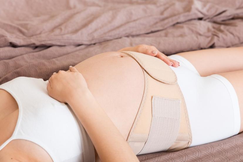 Как правильно надевать и носить бандаж для беременных?